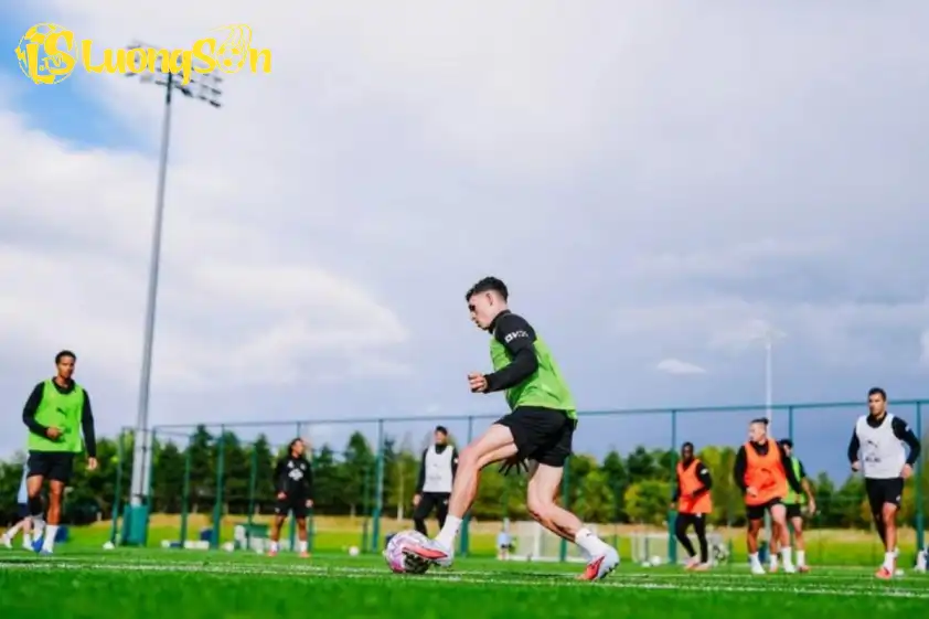 Foden đã sẵn sàng trở lại khi Man City tiếp đón MU (Ảnh: X). Foden đã sẵn sàng trở lại khi Man City tiếp đón MU (Ảnh: X).