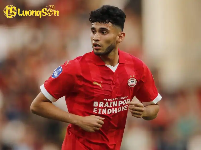 Pepi đang làm tốt ở vai trò lĩnh xướng hàng công PSV (Ảnh: The18) Pepi đang làm tốt ở vai trò lĩnh xướng hàng công PSV