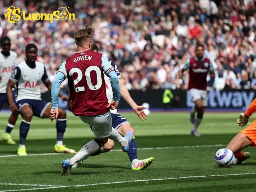 Derby thành London vô cùng hấp dẫn (Ảnh: ESPN) Derby thành London vô cùng hấp dẫn